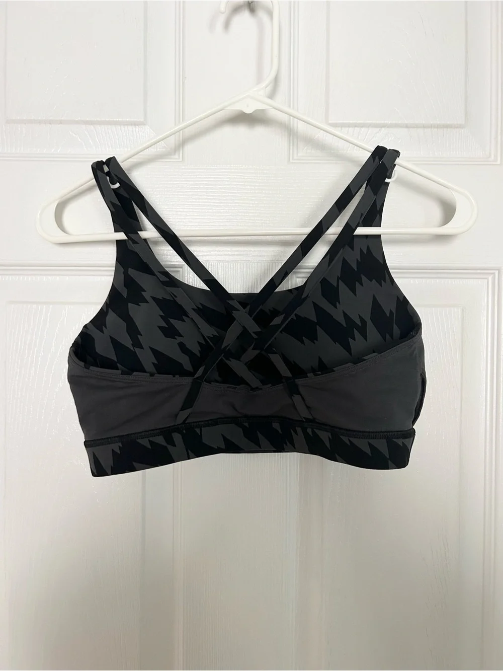 lululemon Energy Bra Medium Support B–D Cups Voltage Graphite Grey Black Size 8